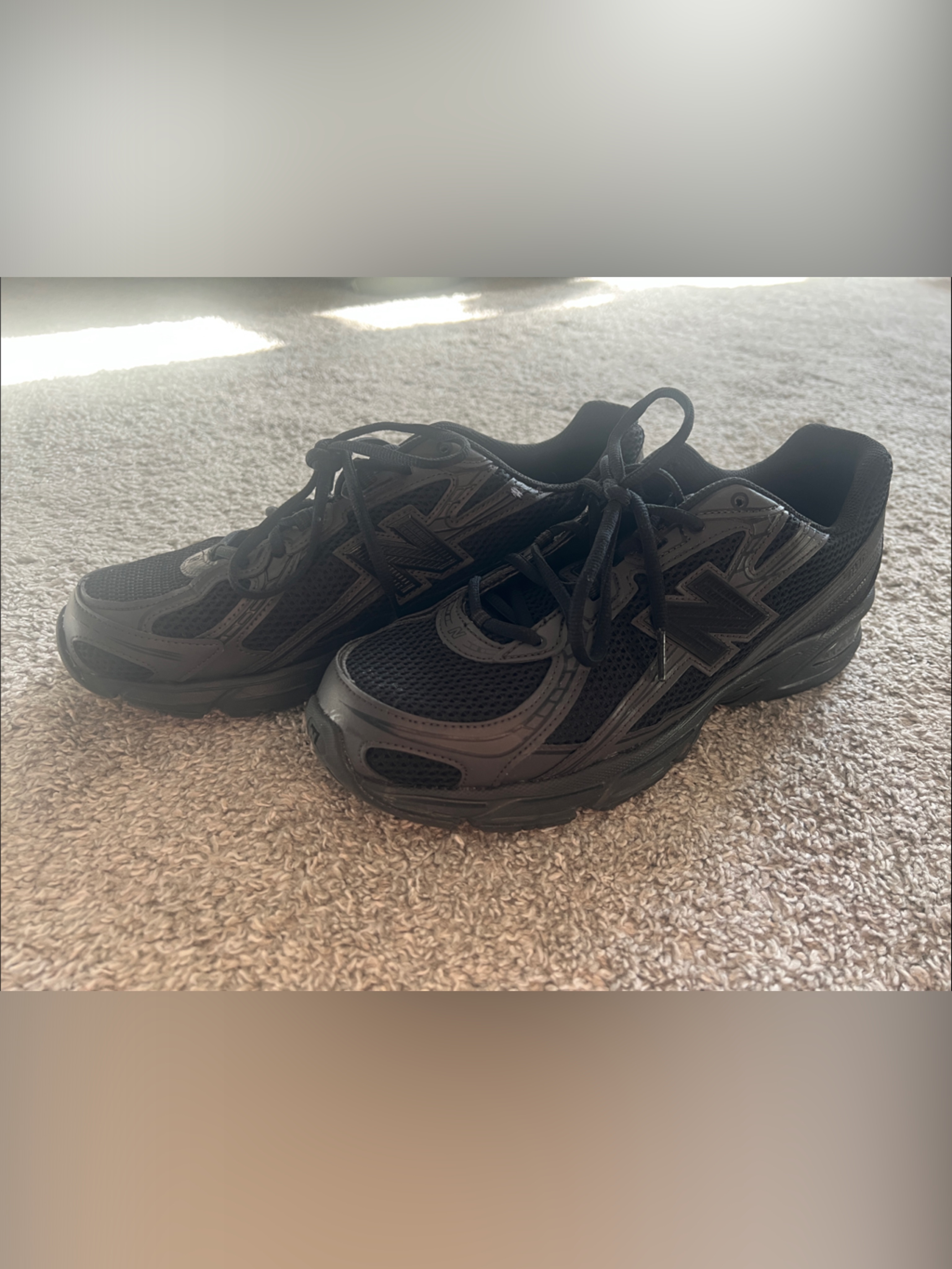 New Balance Mens 740 Sneakers
